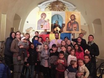 Ora de religie și Te-deum de ziua națională a României la filia parohiei Pescara - Torre de passeri