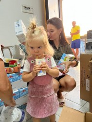 Campania umanitară pentru refugiații din Ucraina continuă