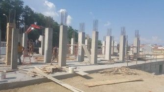 Construcția școlii și bisericii parohiale din Pescara a ajuns la cota +3,2m