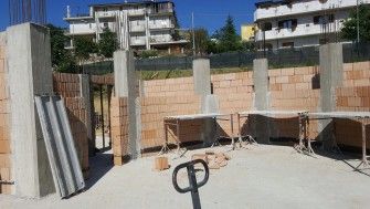 Construcția școlii și bisericii parohiale din Pescara a ajuns la cota +3,2m