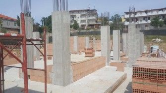 Construcția școlii și bisericii parohiale din Pescara a ajuns la cota +3,2m