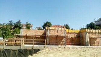 Construcția școlii și bisericii parohiale din Pescara a ajuns la cota +3,2m