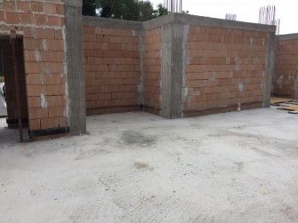 Construcția școlii și bisericii parohiale din Pescara a ajuns la cota +3,2m