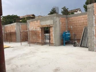 Construcția școlii și bisericii parohiale din Pescara a ajuns la cota +3,2m