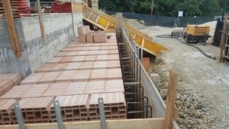 La costruzione della chiesa parrocchiale  di Pescara ha raggiunto + 6,30 metri